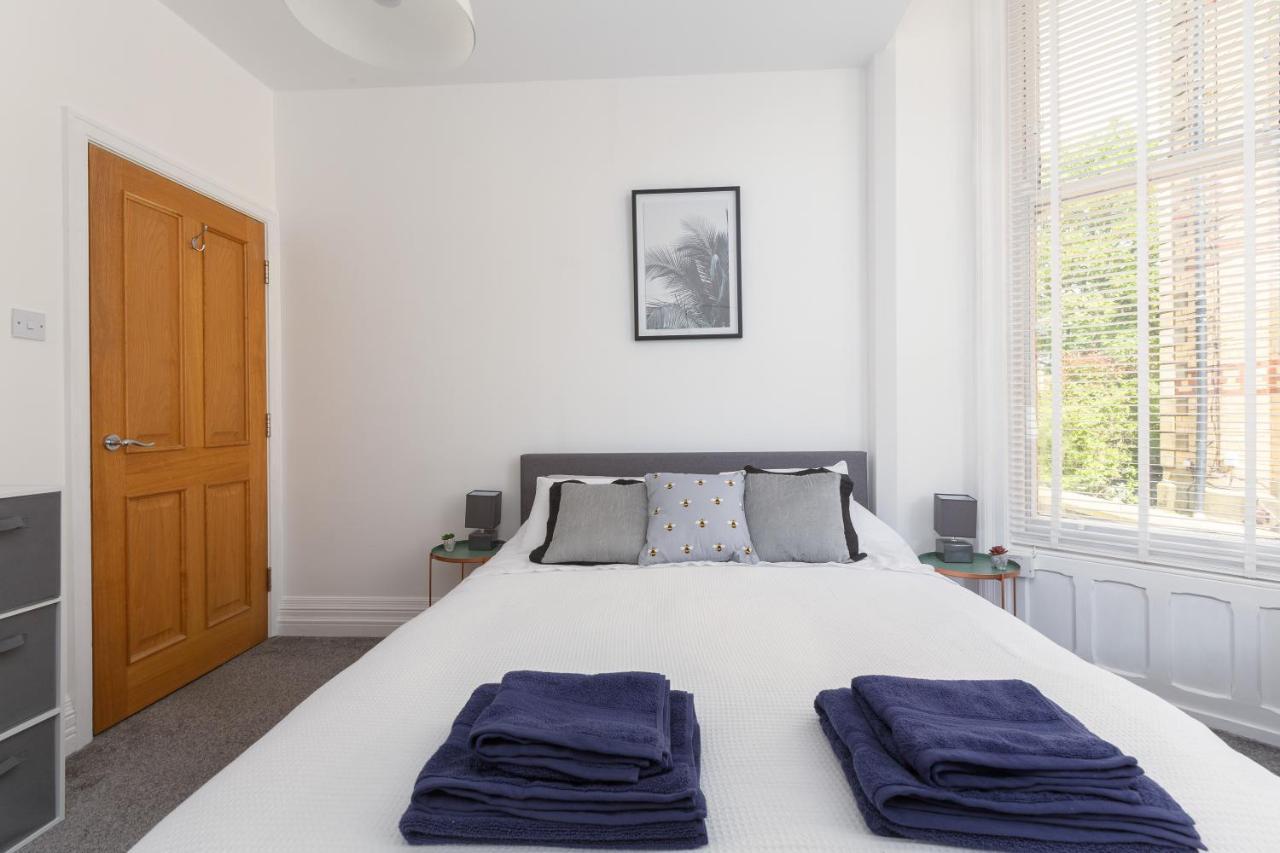 Charles Alexander Short Stay - Clifton Drive Beach Retreat Lytham St Annes Eksteriør billede