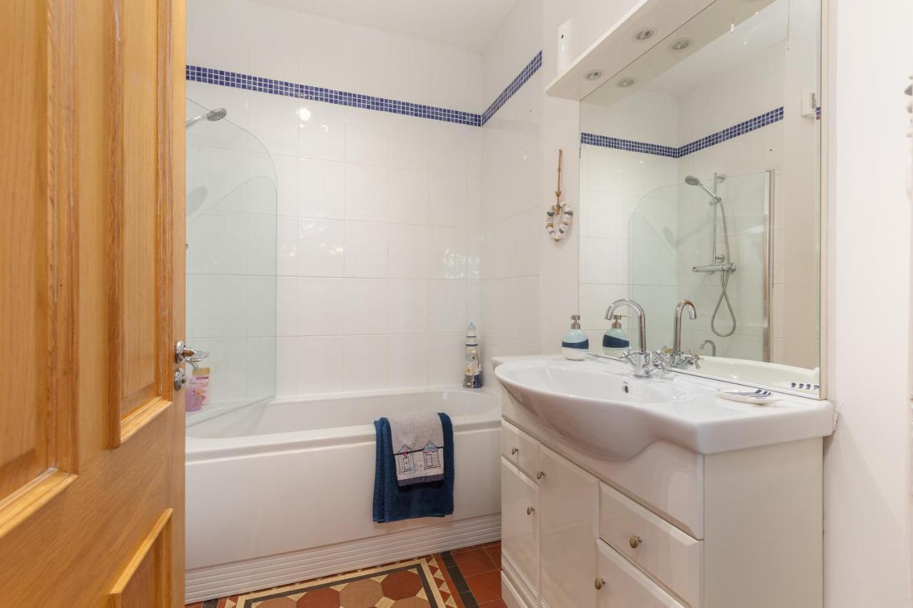 Charles Alexander Short Stay - Clifton Drive Beach Retreat Lytham St Annes Eksteriør billede
