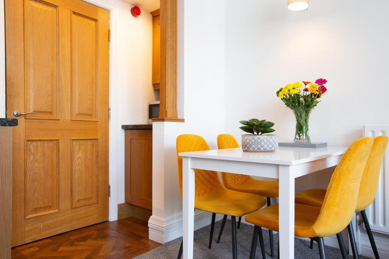 Charles Alexander Short Stay - Clifton Drive Beach Retreat Lytham St Annes Eksteriør billede