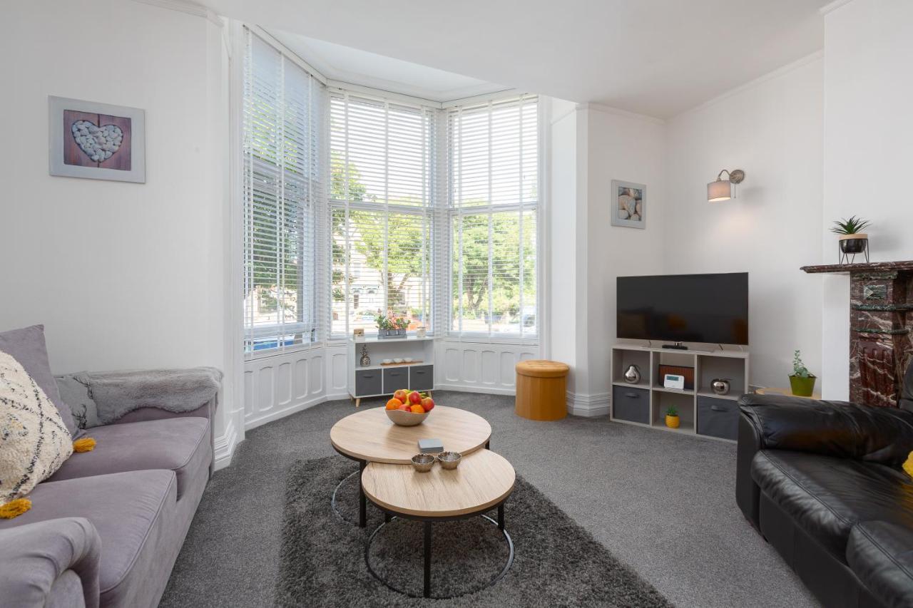 Charles Alexander Short Stay - Clifton Drive Beach Retreat Lytham St Annes Eksteriør billede