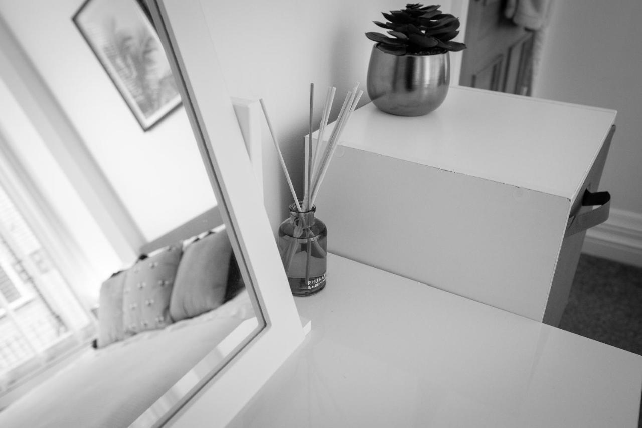 Charles Alexander Short Stay - Clifton Drive Beach Retreat Lytham St Annes Eksteriør billede